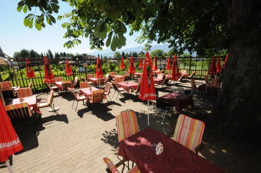 Gasthof Bacher Villach Exterior photo